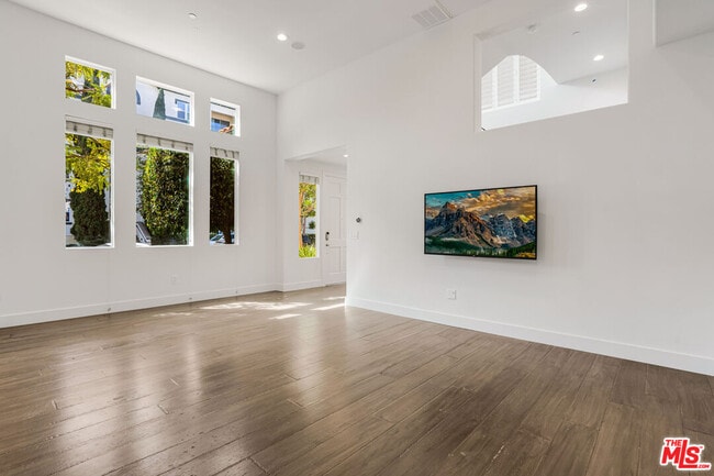 Building Photo - 5744 S Celedon Creek