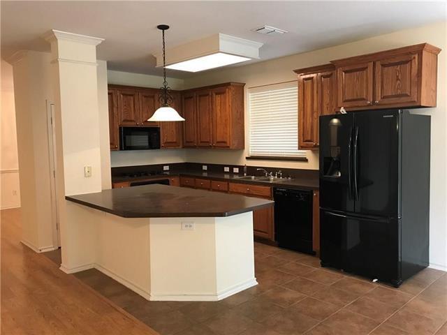 Building Photo - 6604 Bluebird Dr