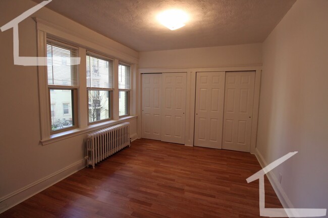 Building Photo - Avl 6/1 Updated 1BR apartment on Allston/B...