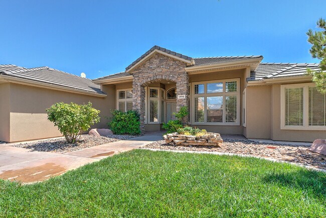 Building Photo - 4 Bedroom in The Knolls at Little Valley