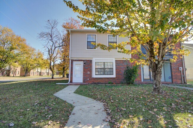 Building Photo - Nice Rental in Central Decatur!