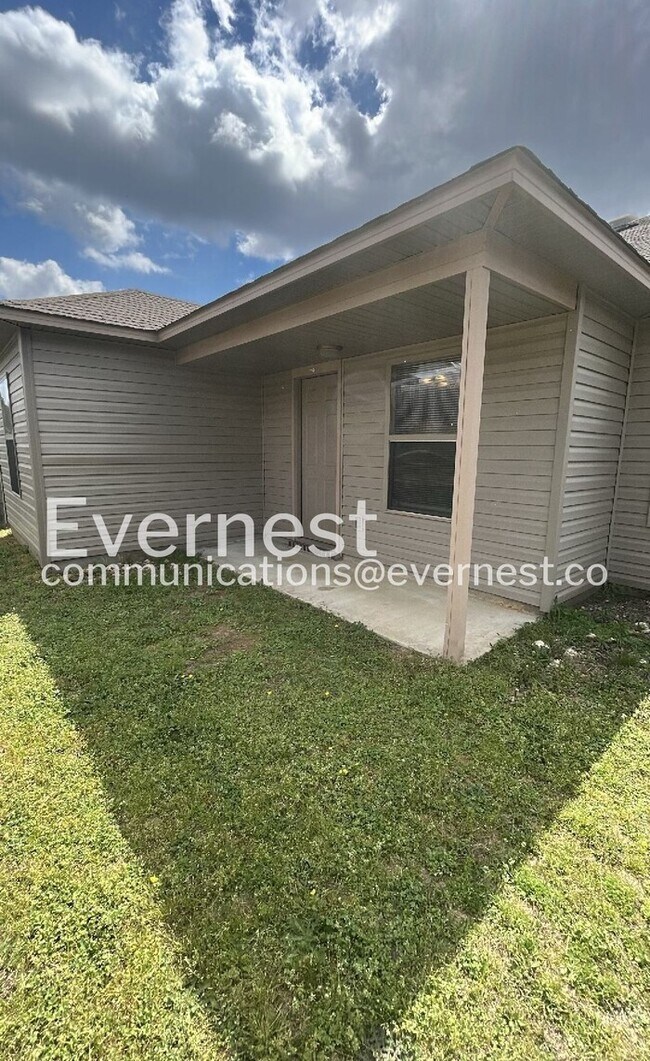 Building Photo - 12009 Big Ridge Cir