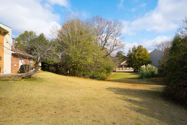 Building Photo - 2BR/2.5BA Townhome – Sweetwater Plantation (West Side)