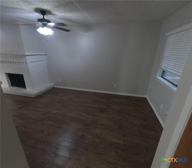 Building Photo - 207 Palmwood Dr