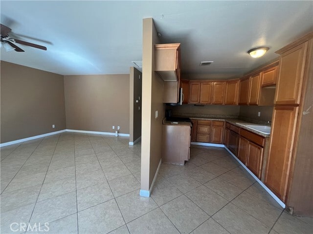 Building Photo - 16510-16510 Lakeshore Dr