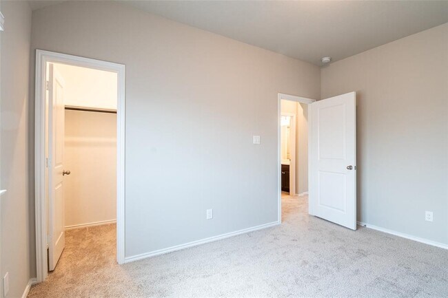 Building Photo - 12502 Llano Estacado Dr