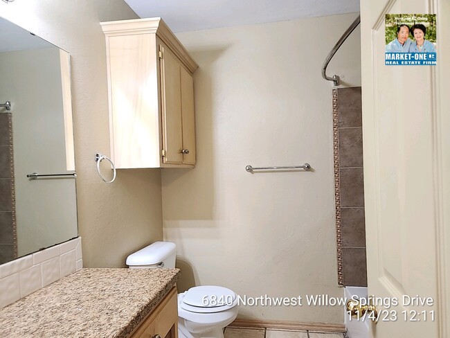 Building Photo - 6840 NW Willow Springs Dr