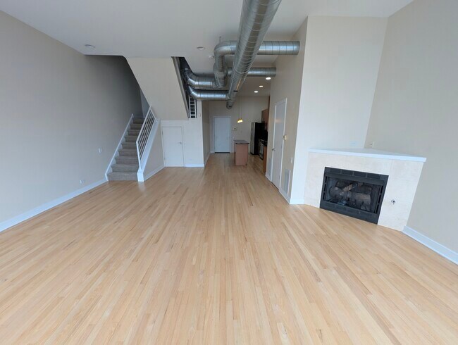 Building Photo - 5115 N Clark St