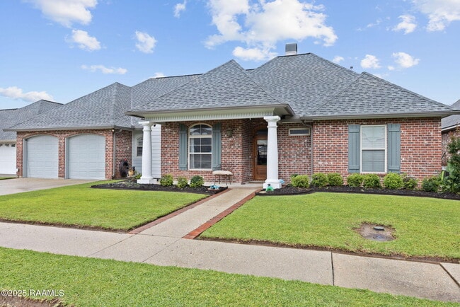 Primary Photo - 102 Lockeport Cir
