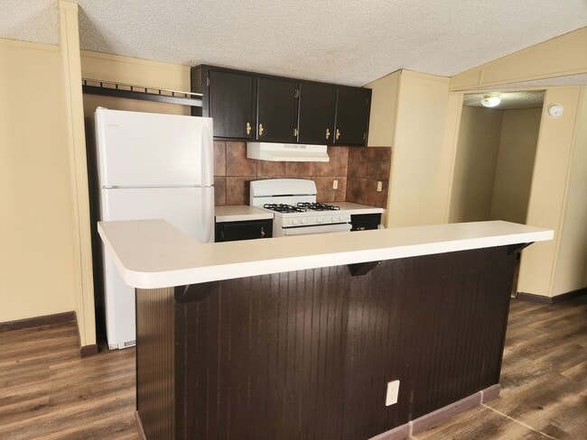 Building Photo - 1310 N Avenue J