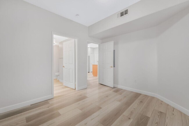 Building Photo - 9975 Peace Way