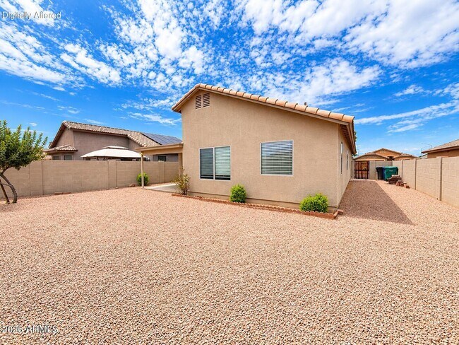 Building Photo - 10341 E Calypso Ave
