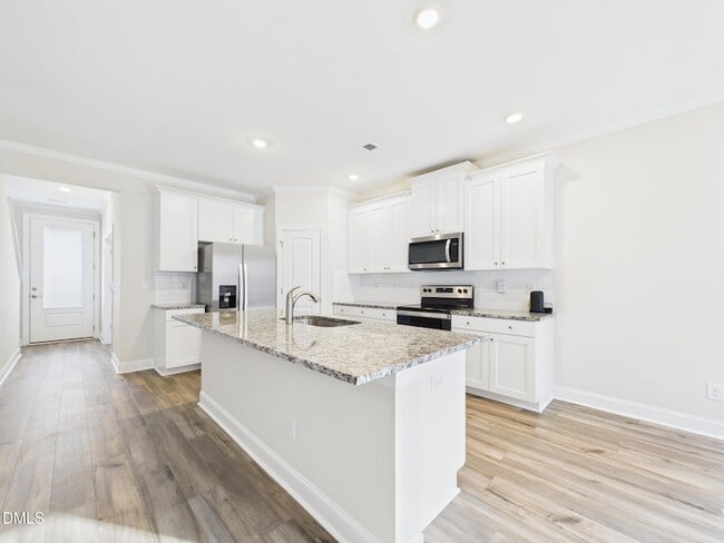 Building Photo - 110 Symmetry Lp