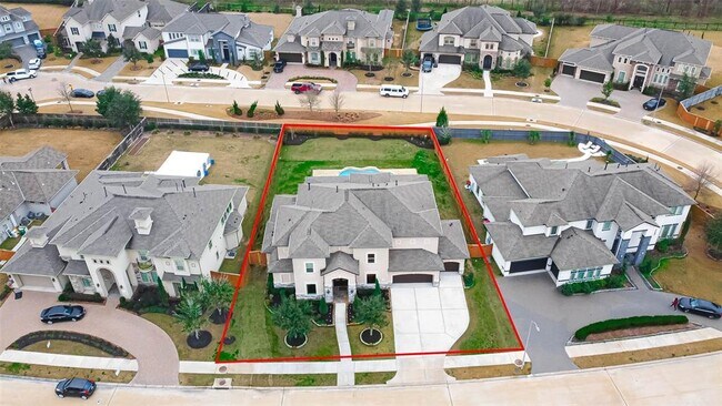 Building Photo - 17519 Galloway Forest Dr