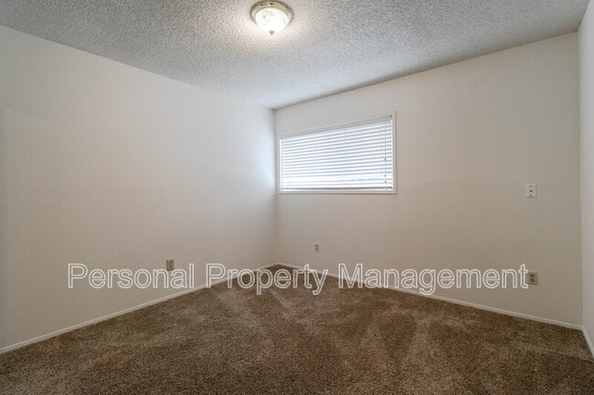 Building Photo - 7310 NE 16th Ave