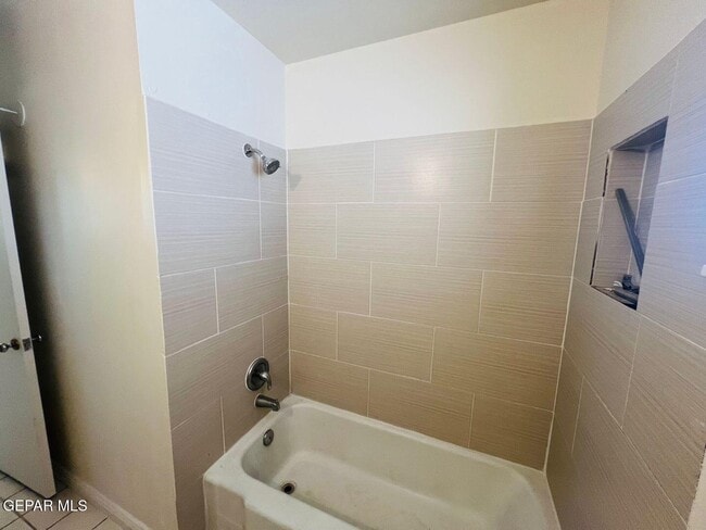 Building Photo - 9632 Montwood Dr