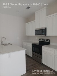 Building Photo - 902 E Starr Rd