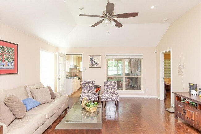 Building Photo - 13138 Woodvine Trail