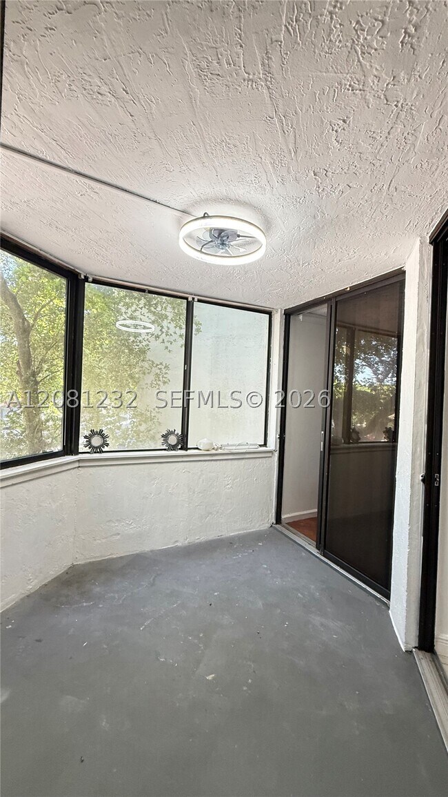 Building Photo - 8365 SW 152nd Ave
