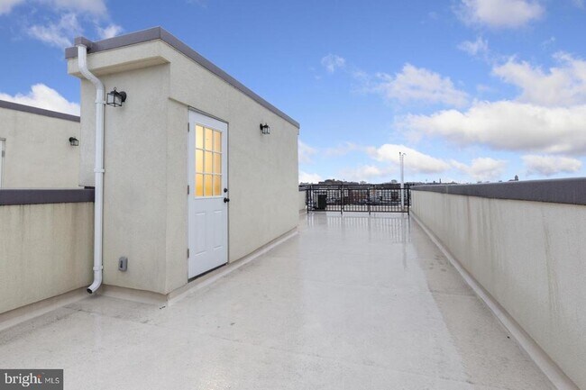 Building Photo - 2973 Amber St