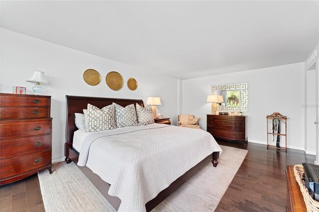 Building Photo - 5700 Mariner St