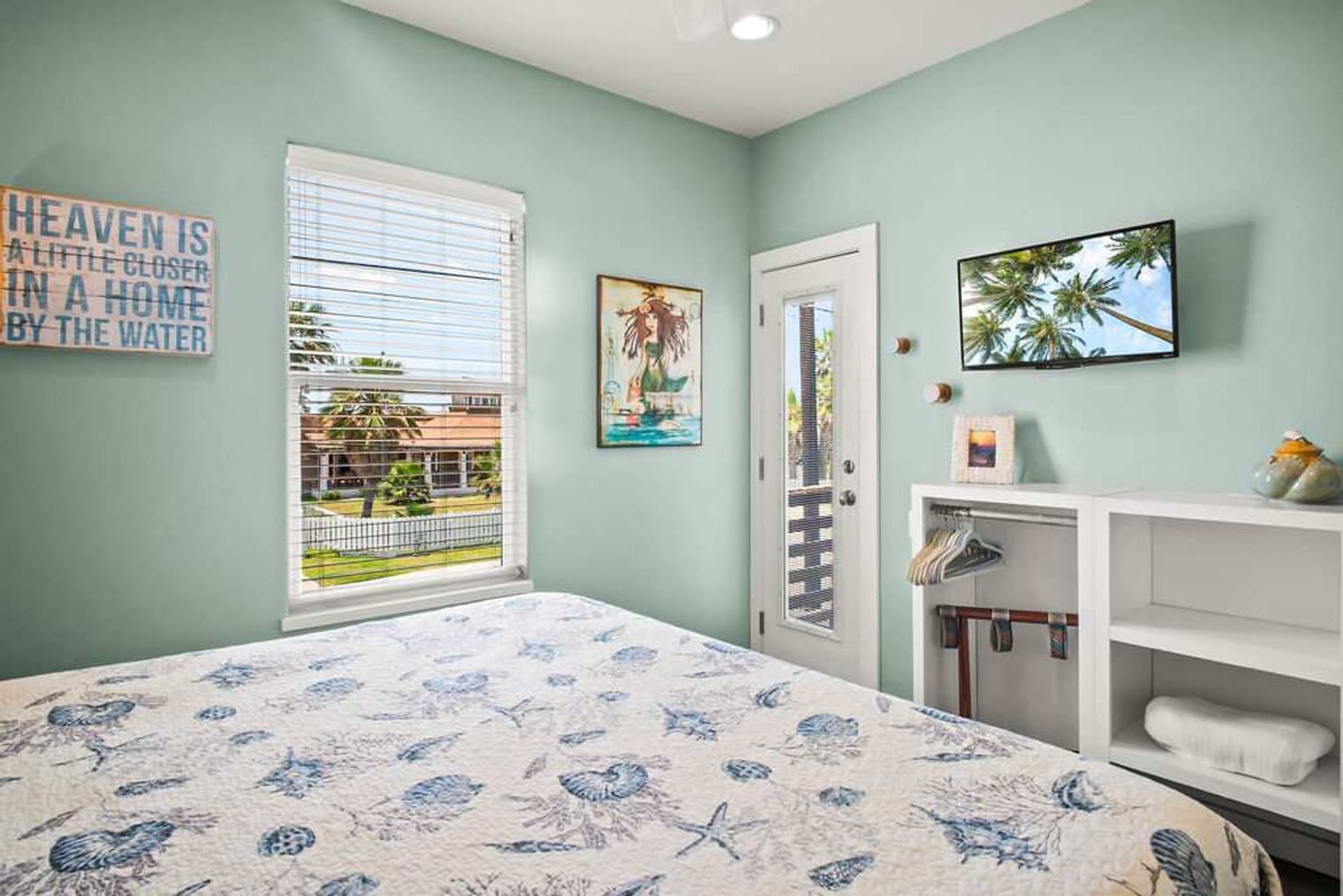 Building Photo - 2727 Eleventh Street-SI ID1023166P