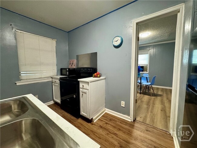Building Photo - 12439 Largo Dr