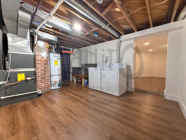 Building Photo - Updated Shadle Park Home