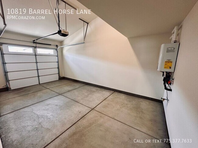 Building Photo - 10819 Barrel Horse Ln