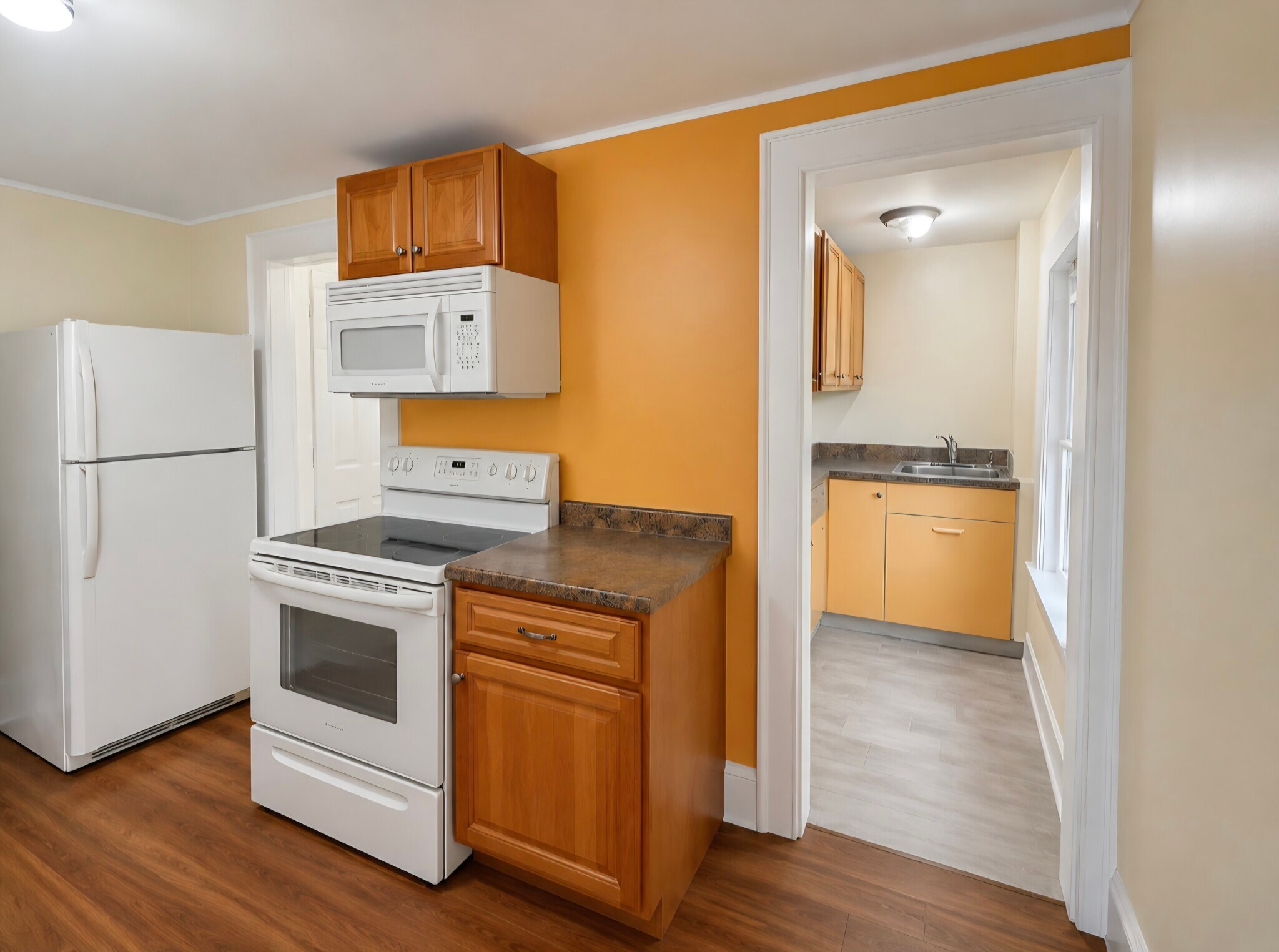 Building Photo - 411 Broadway