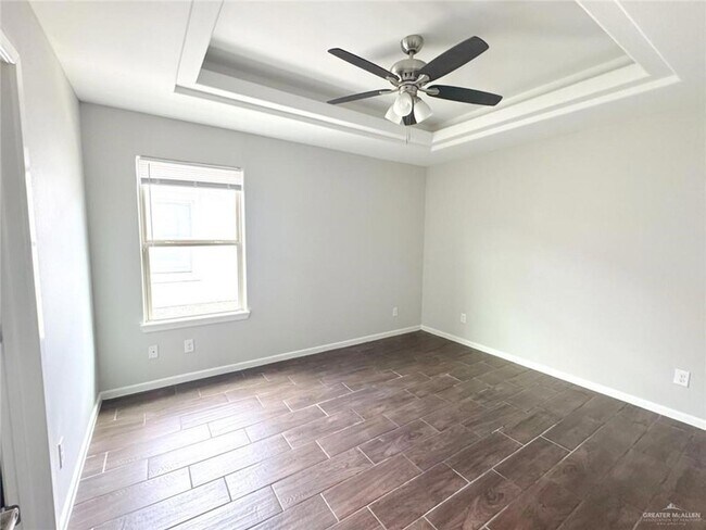 Building Photo - 1304 Alta Vista Dr