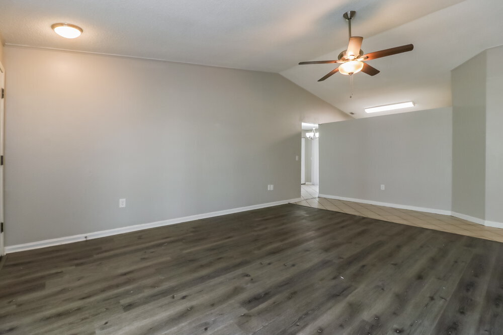 Building Photo - 706 Hazy Meadow Ct