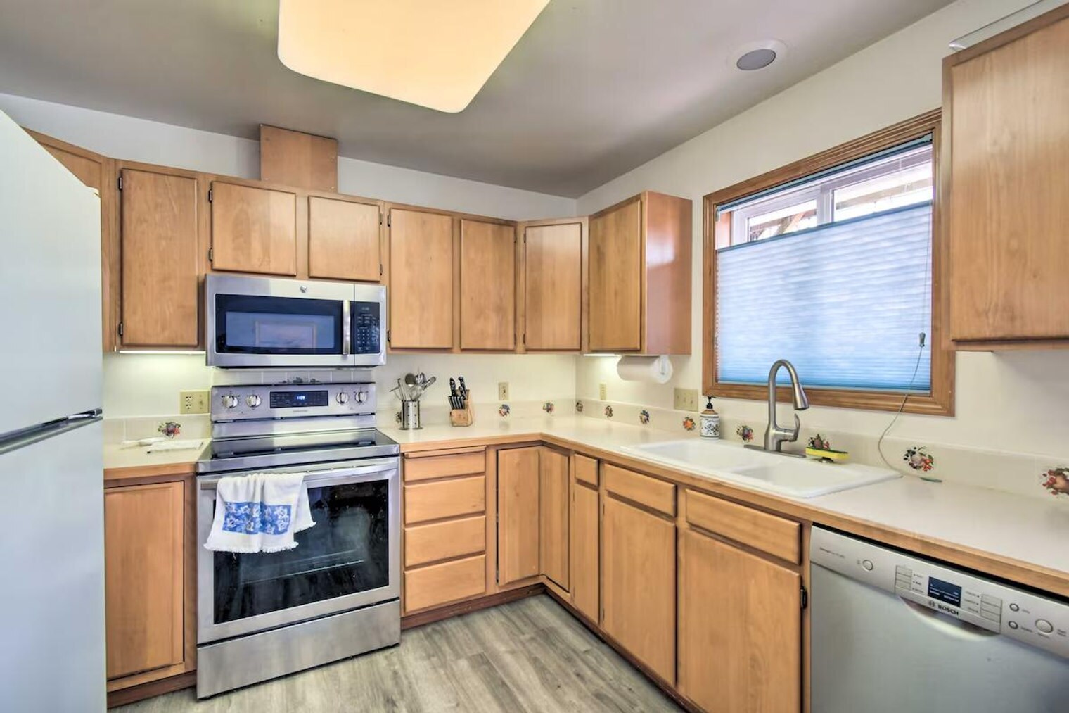 Building Photo - 34910 G St