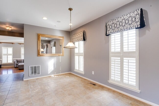 Building Photo - 1730 Bluffs Island Ct