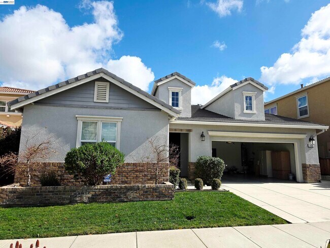 Building Photo - 2488 Remy Cantos Dr