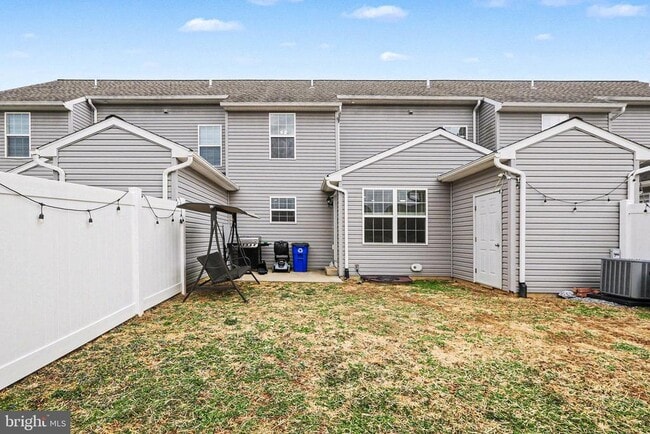 Building Photo - 90 Cortland Crossing