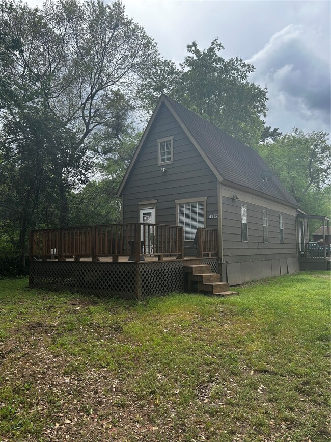 Primary Photo - 17809 Bamwood Rd