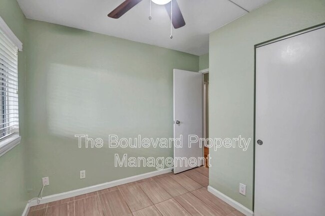 Building Photo - 157 Kahako St