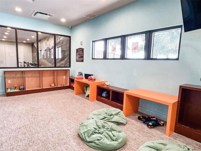 Building Photo - 8800 NW 98th Ct