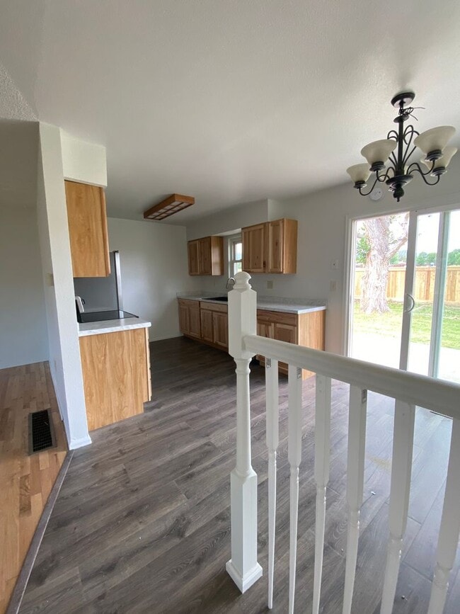 Building Photo - Family Style Home In The Coveted Marsten Neighborhood!