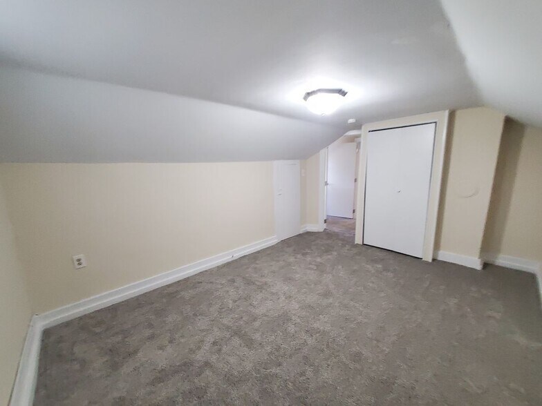 Building Photo - 398 Catlett Mountain Rd