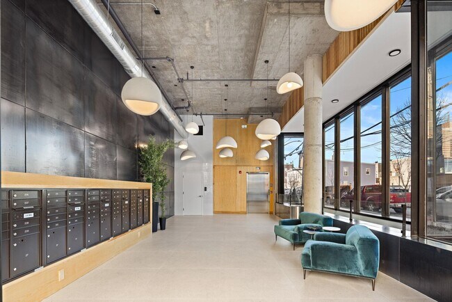 Building Photo - 433 62nd St