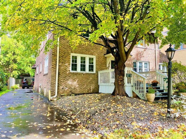 Building Photo - 91 N Portage Path