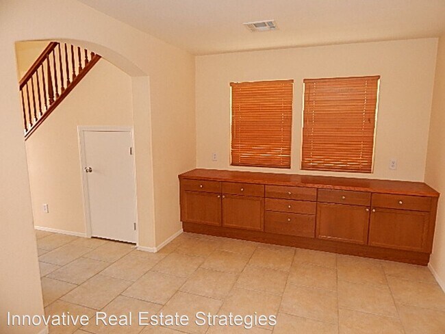 Building Photo - 3 br, 2.5 bath House - 9160 Column Court