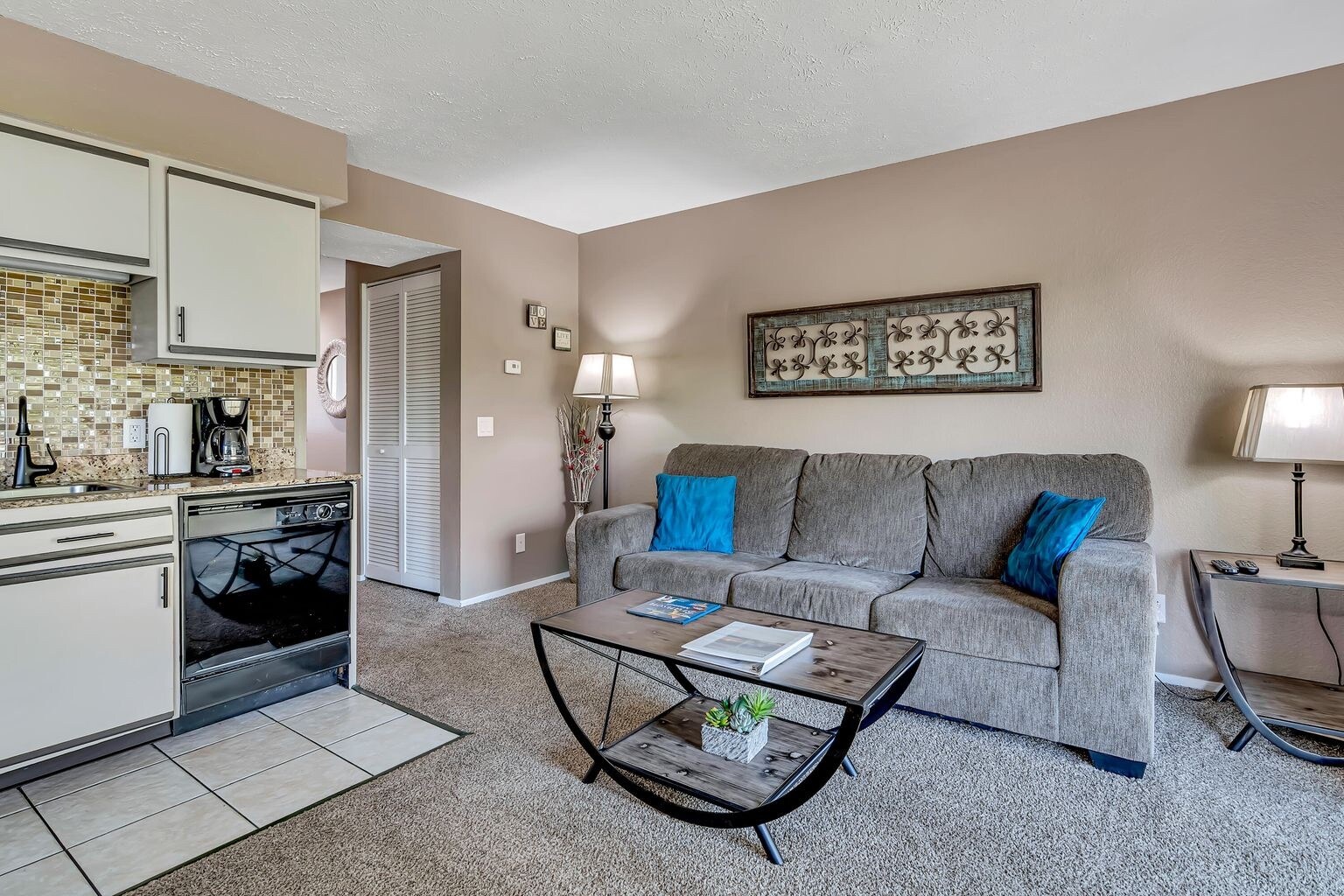 Building Photo - 40 Scenic Ct