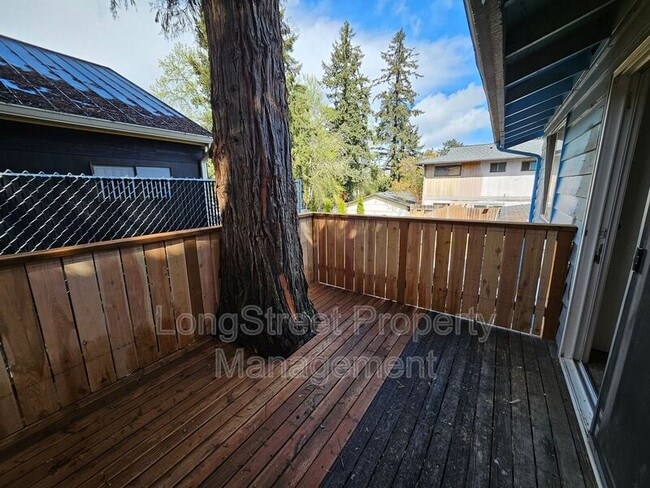 Building Photo - 14171 SW Allen Blvd