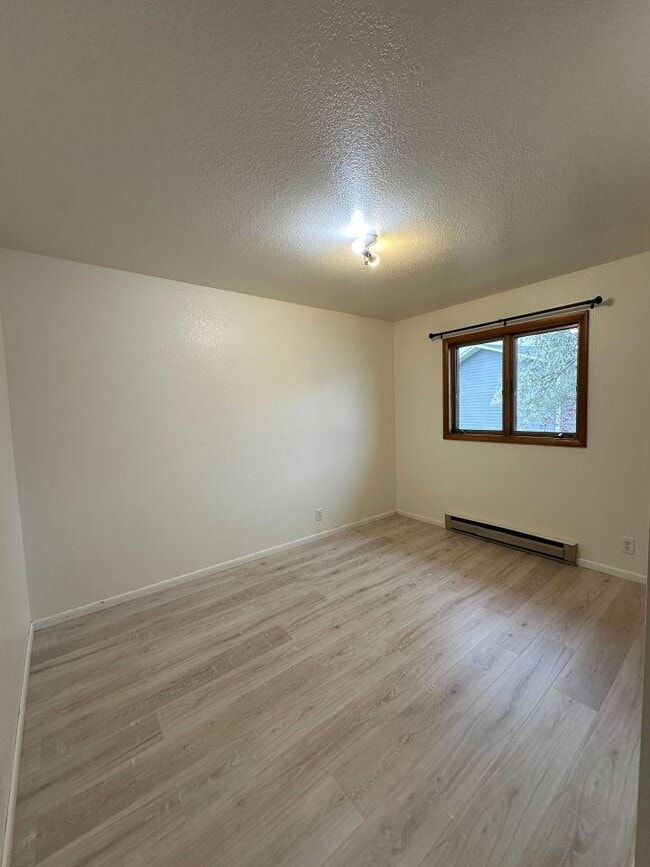 Building Photo - 2 bedroom in Billings MT 59105