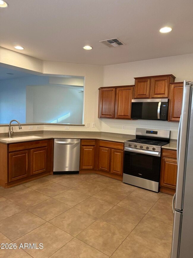 Building Photo - 6626 W Victory Way