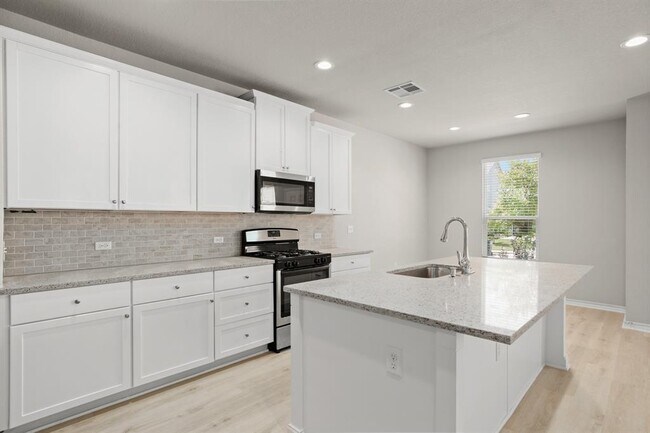 Building Photo - 11804 Clayton Creek Ave