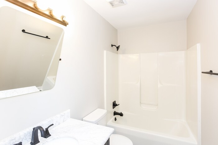 Building Photo - 300 Brookside Dr